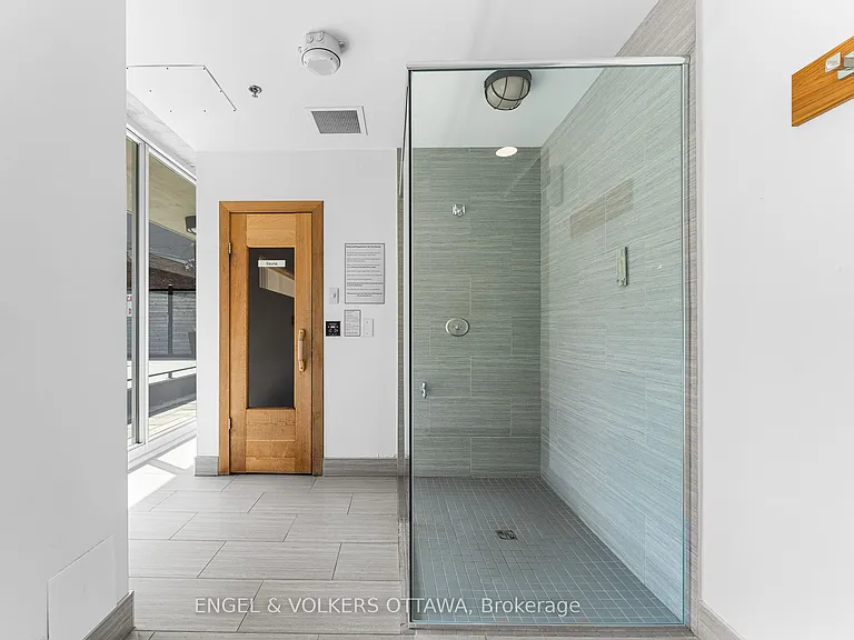 300 Lisgar St #1210 — Photo 28