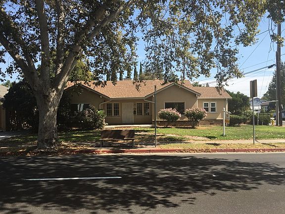 5th image of 1698 Lincoln Ave