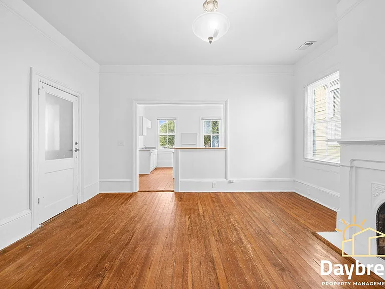 112 E Anderson St — Photo 20