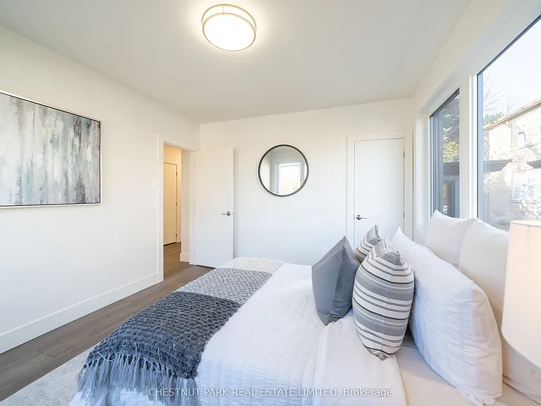 1470 Avenue Rd #4 — Photo 12