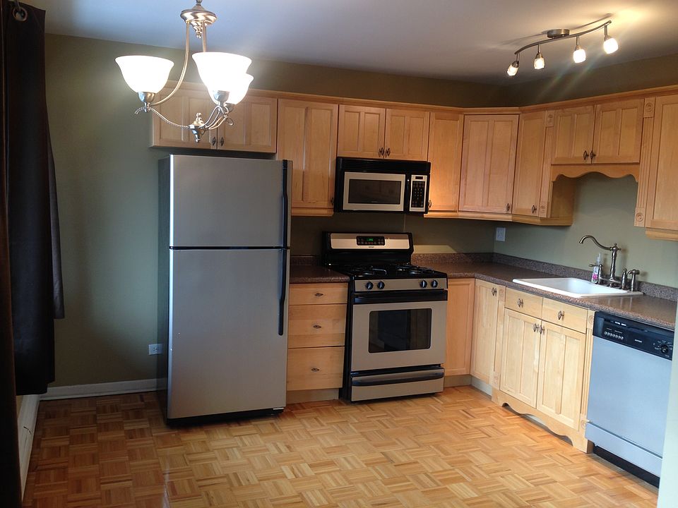 1st image of 644 W Arlington Pl APT 4A