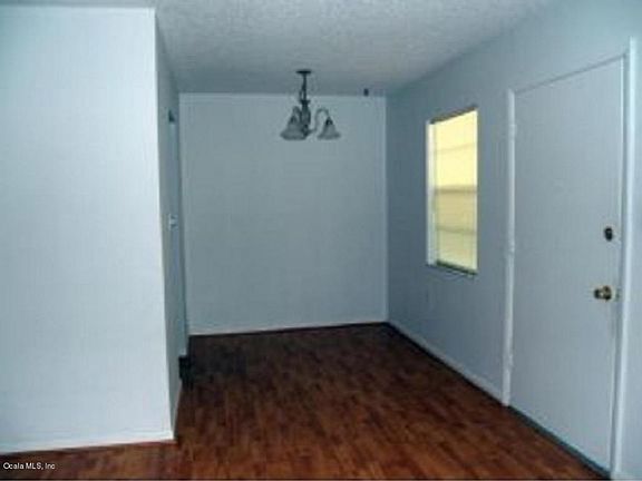 4th image of 2417 NE 6th St APT 7
