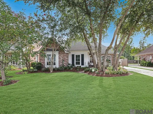 18157 Lake Indigo Dr, Baton Rouge, LA 70817