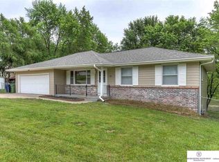 1815 Josephine St, Bellevue, NE 68147