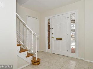 6106 Roxbury Ave, Springfield, VA 22152