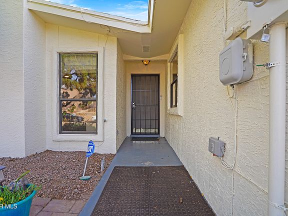 4th image of 6160 Los Robles Dr