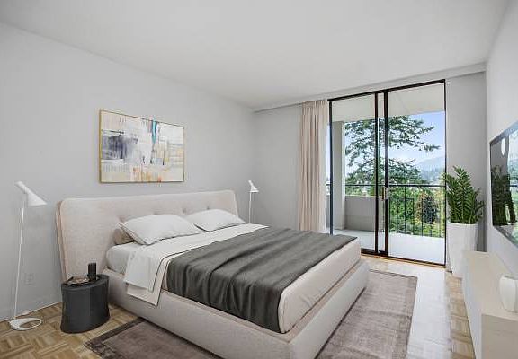 3rd image of 935 Marine Dr #0