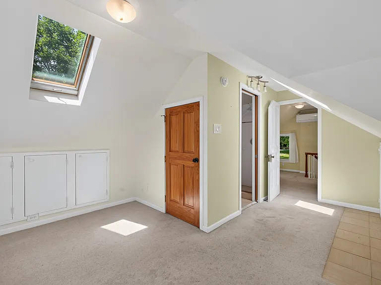 1164 E Schuylkill Rd — Photo 21