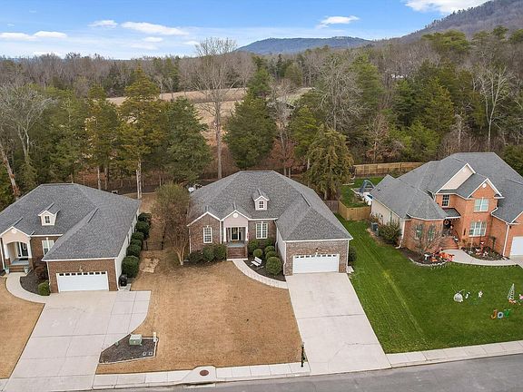 5th image of 8877 Sunridge Dr