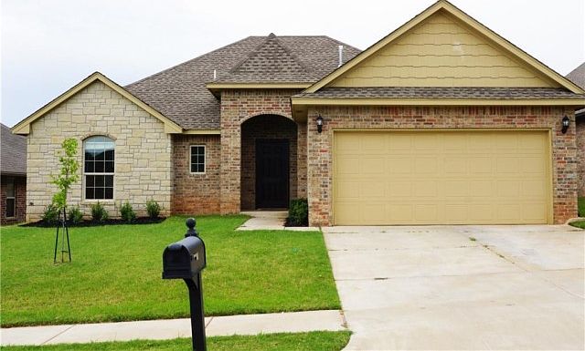 1st image of 13921 Oxford Dr