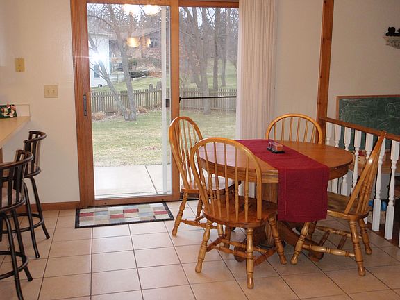 3rd image of 59558 Spearmint Dr