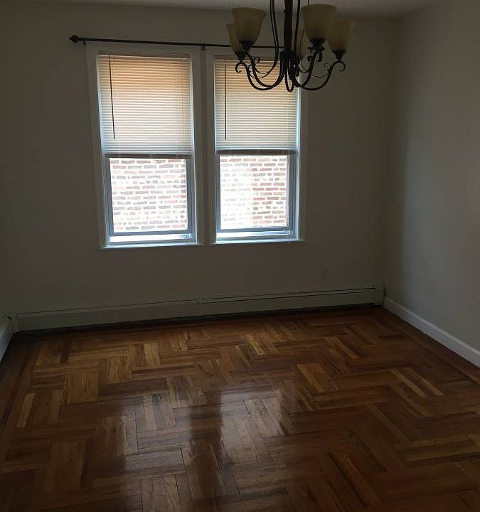1st image of 2839 Lawton Ave #2