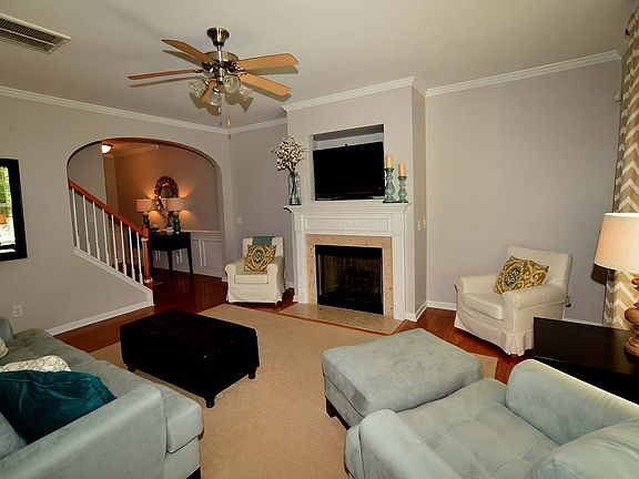 5th image of 1111 Crown Vista Dr