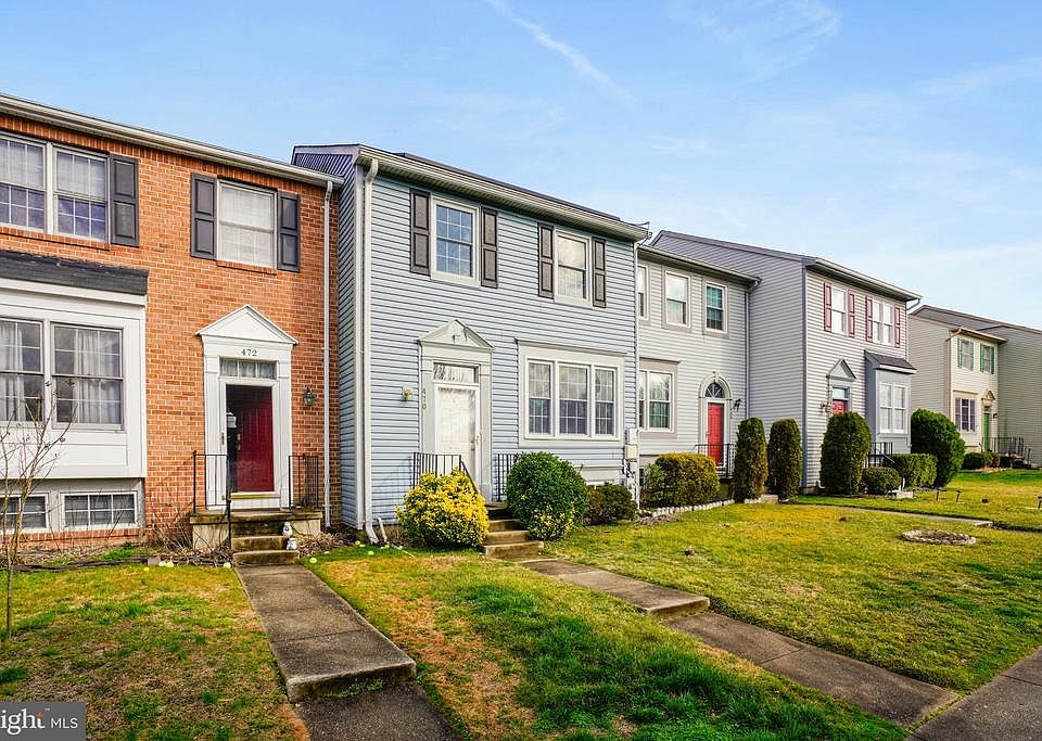 1st image of 470 Watson Ct
