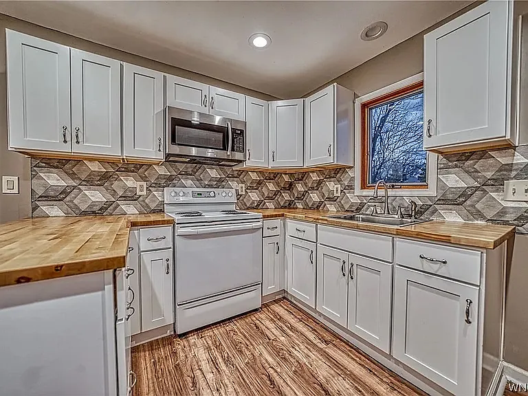 60 Velore Ave — Photo 34