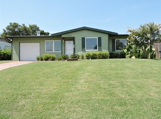 11927 Hoblitzelle Dr, Dallas, TX 75243