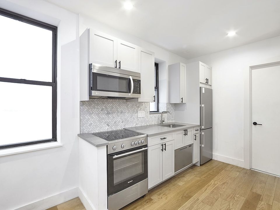 1st image of 244 E 46th St APT 3B