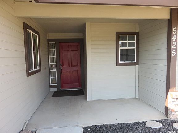 2nd image of 5425 Nanette Dr