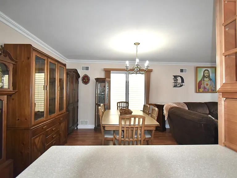 134 Prospect Ave — Photo 7