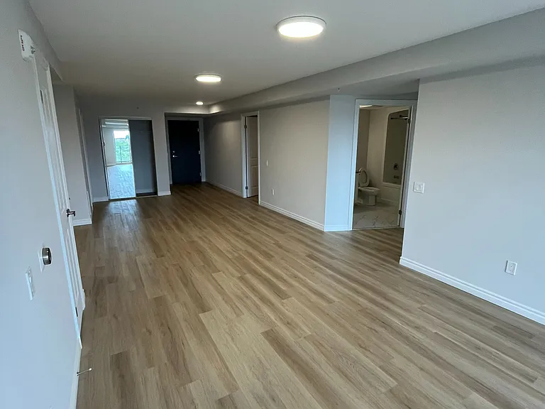 425 Watson Pkwy N #807 — Photo 18