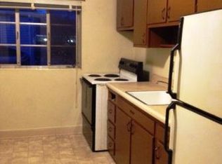 4 Grove St, Arlington, MA 02476