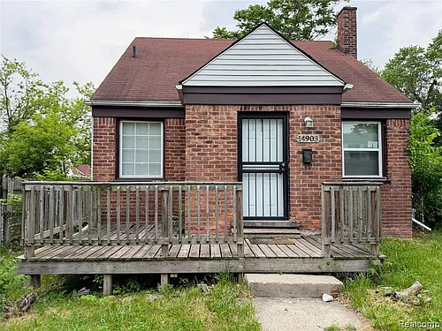 14903 Woodmont Ave Photo 1