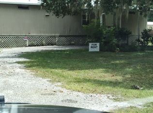 20465 1st St, Mcintosh, FL 32664
