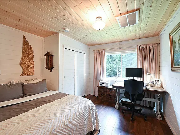 4 bed, 1728 sqft, $2,000 — Photo 4