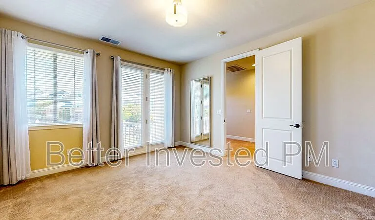 1221 Castellana Ln — Photo 20