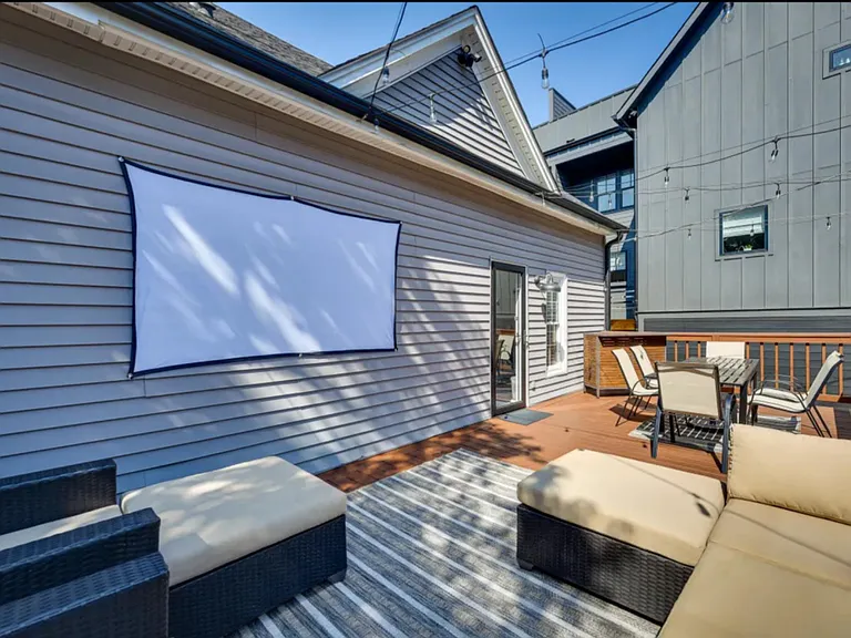 1104 Greenleaf Ave — Photo 25