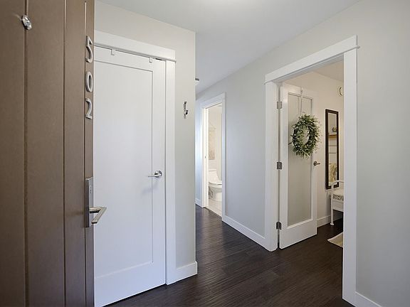 2nd image of 14955 Victoria Ave #502