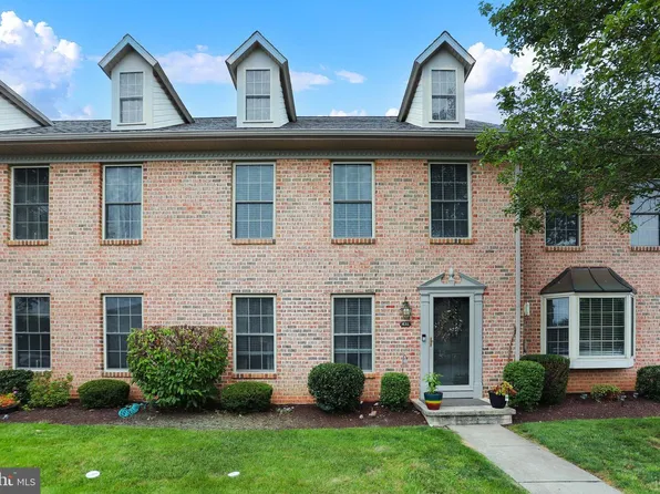 431 Waverly Woods Dr, Harrisburg, PA 17110