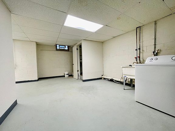 5th image of 1807 W Montgomery Ave #1
