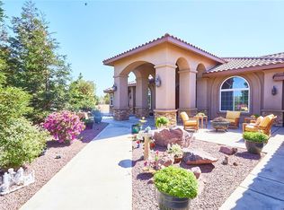 7646 Topaz Ave, Oak Hills, CA 92344