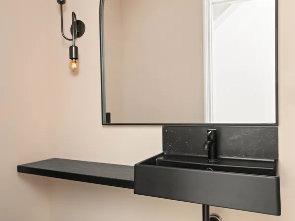 91 Saint James Place image 5 of 16