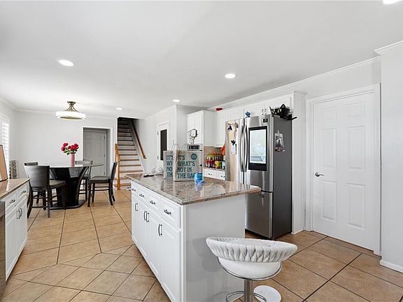5th image of 2021 Oak Branch Way