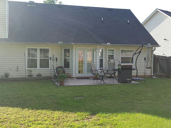 4th image of 203 Adams Lake Dr