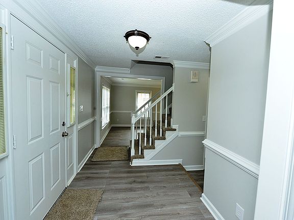 3rd image of 309 Boerum Ct