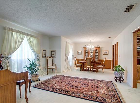 2nd image of 2504 Indian Hills Dr