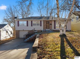 5809 Charles St, Omaha, NE 68132