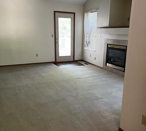 5th image of 1407 N Glancey St