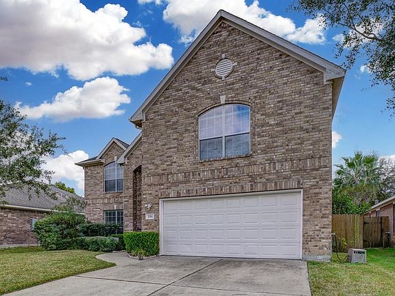 3rd image of 2311 Megellan Point Ln