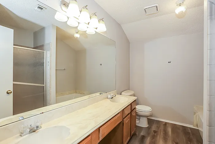 722 Nightingale Cir — Photo 13