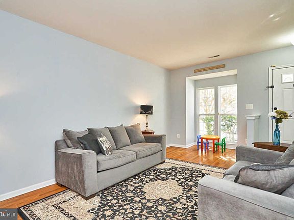 5th image of 15563 Three Otters Pl