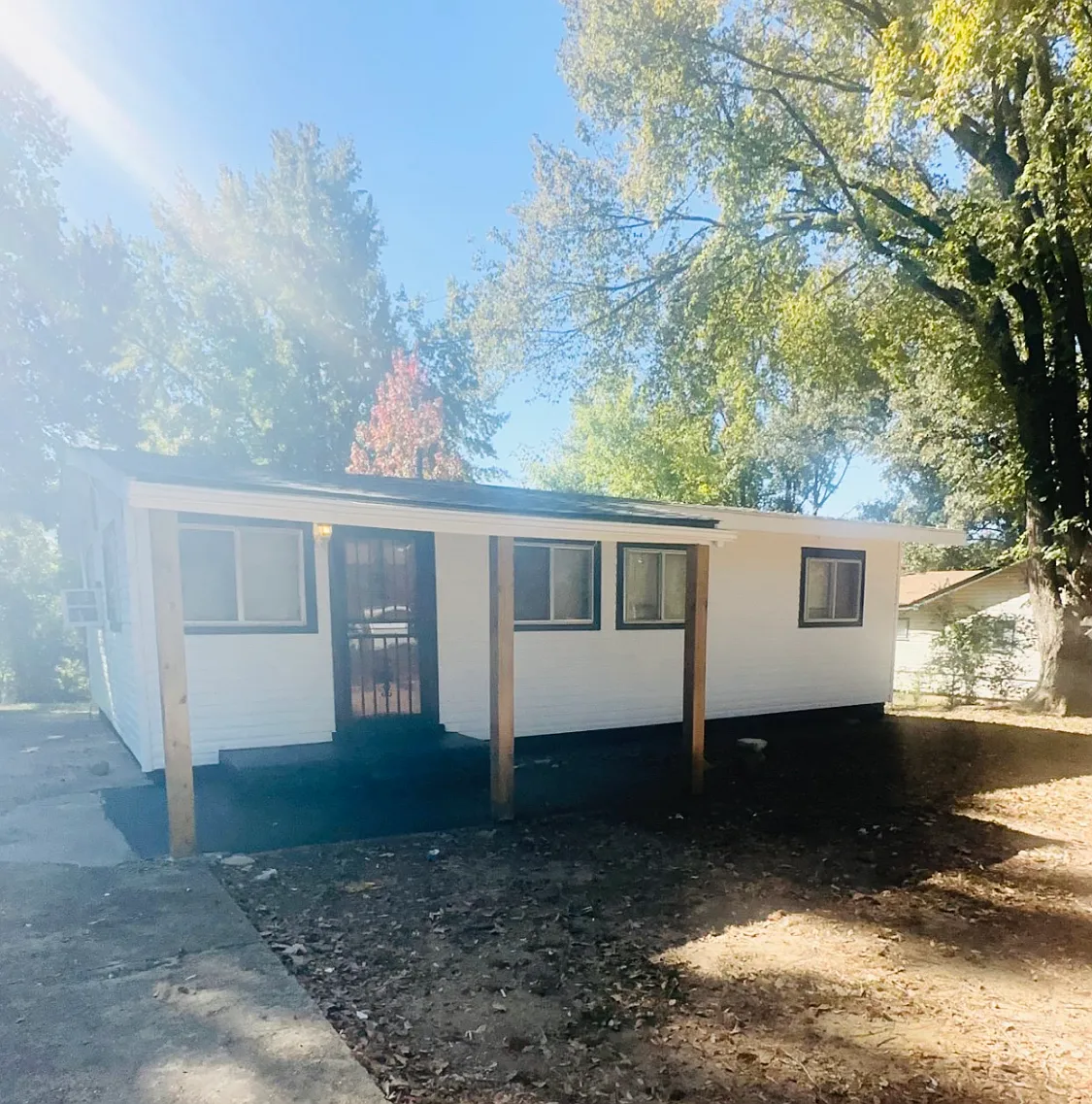 715 George Road - 1 — Photo 1