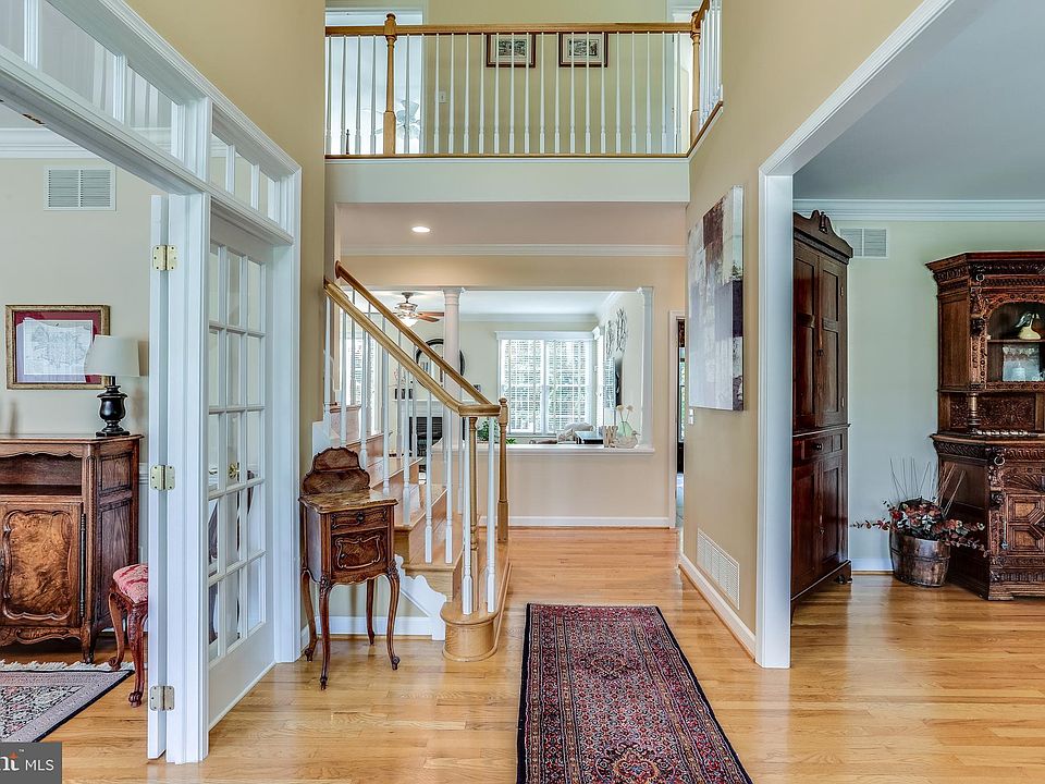 1st image of 5 Fordham Ct