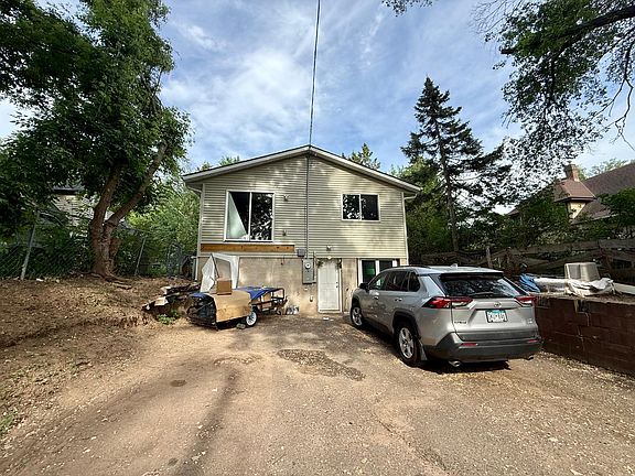4th image of 1245 Arkwright St