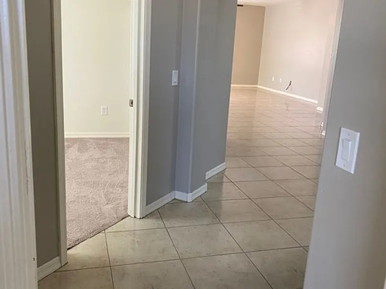 3411 W Tailfeather Dr — Photo 10