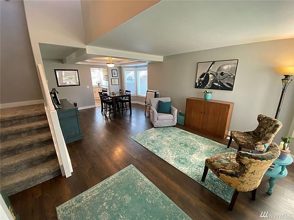 2nd image of 18407 106th St E