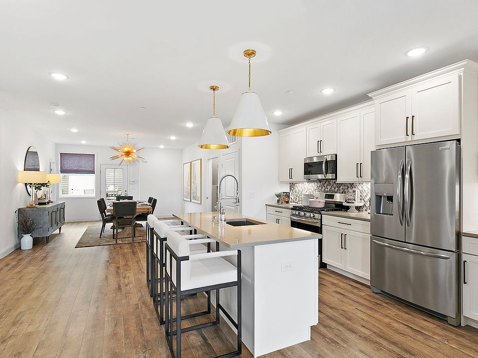 1st image of 9 Grace Hall Ln